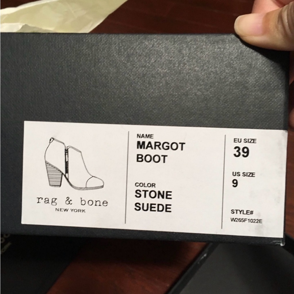 Brand New Rag  Bone Brand Suede Boots Size 39 For Sale